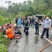 ฝนตกถนนลื่น!-รถกระบะเสียหลัก-ชนประสานงากับรถเก๋ง-–-chiang-mai-news
